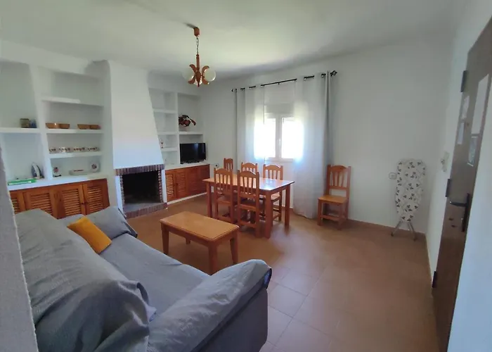 El Laurel Con Piscina Privada Εξοχικό σπίτι *