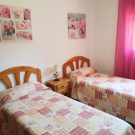 El Laurel Con Piscina Privada * كونيل ذي لا فرونتيرا